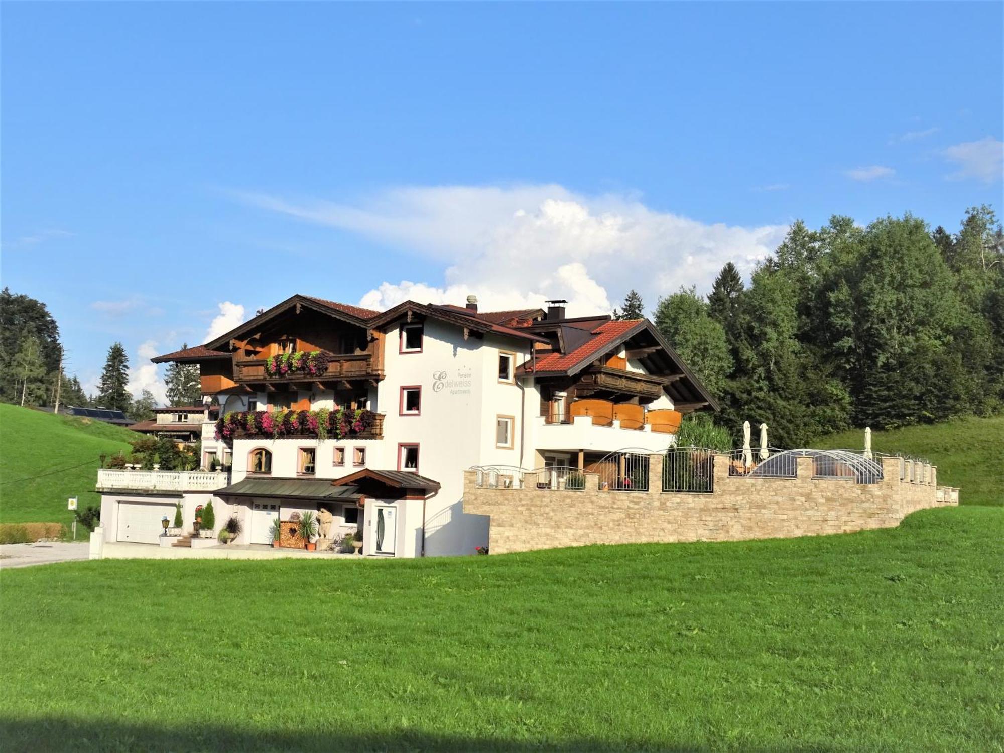 Pension Edelweiss Breitenbach am Inn Ngoại thất bức ảnh
