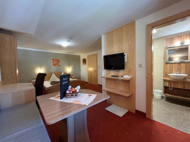 Pension Edelweiss Breitenbach am Inn Ngoại thất bức ảnh