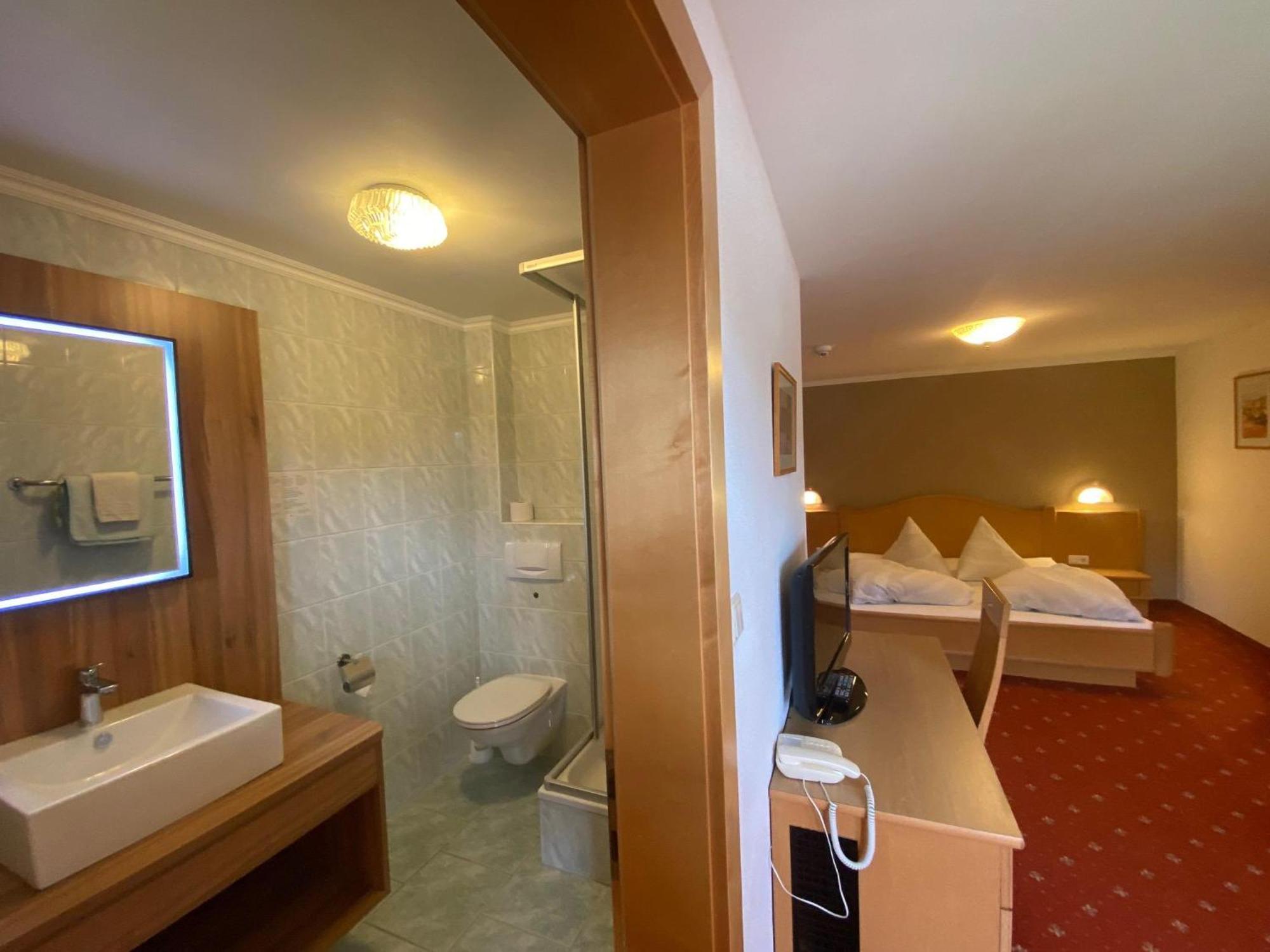 Pension Edelweiss Breitenbach am Inn Ngoại thất bức ảnh